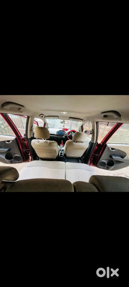Honda Jazz 2009 Cng & Hybrids Well Maintained