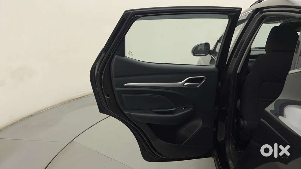 Mg Astor Smart Cvt Black Storm, 2023, Petrol