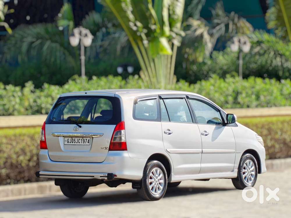 Toyota Innova 2012-2013 2.5 E Diesel Ps 8-seater, 2013, Diesel
