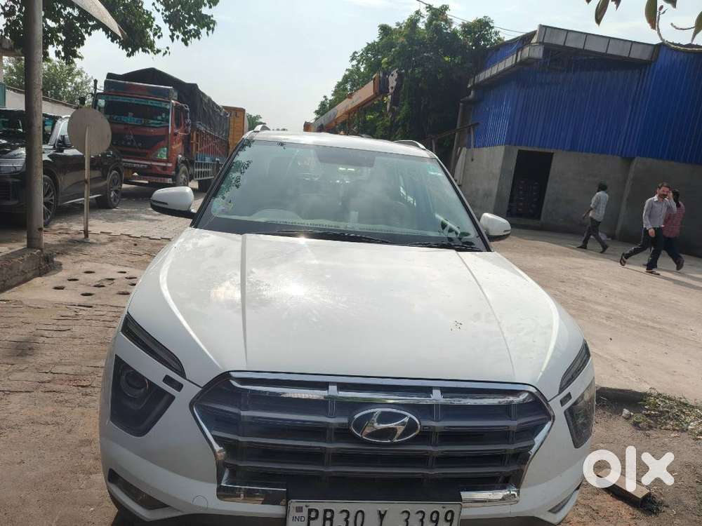 Hyundai Creta -s Petrol,93500 Kms Single Hand Driven,
