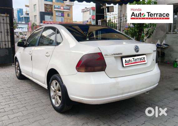 Volkswagen Vento Petrol Highline, 2011, Petrol