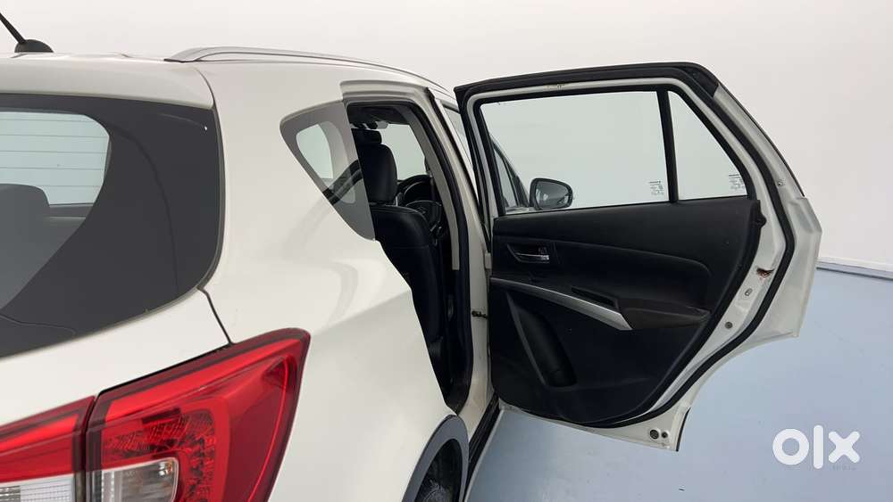 Maruti Suzuki S-cross 1.5 Alpha At, 2020, Petrol