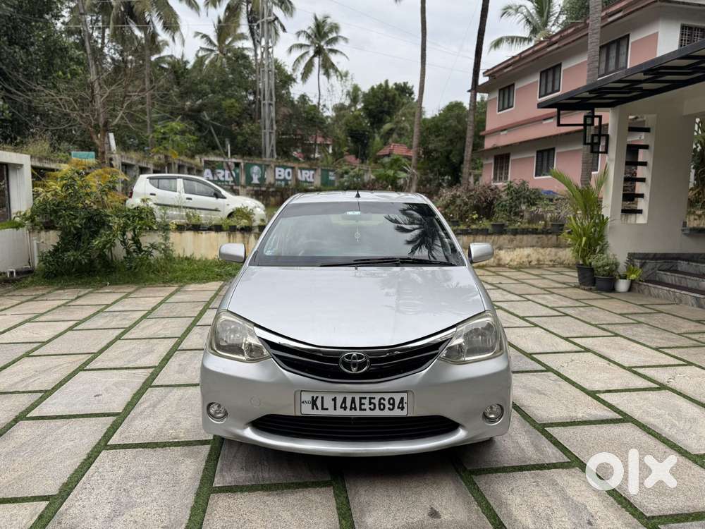 Toyota Etios, 2011, Petrol