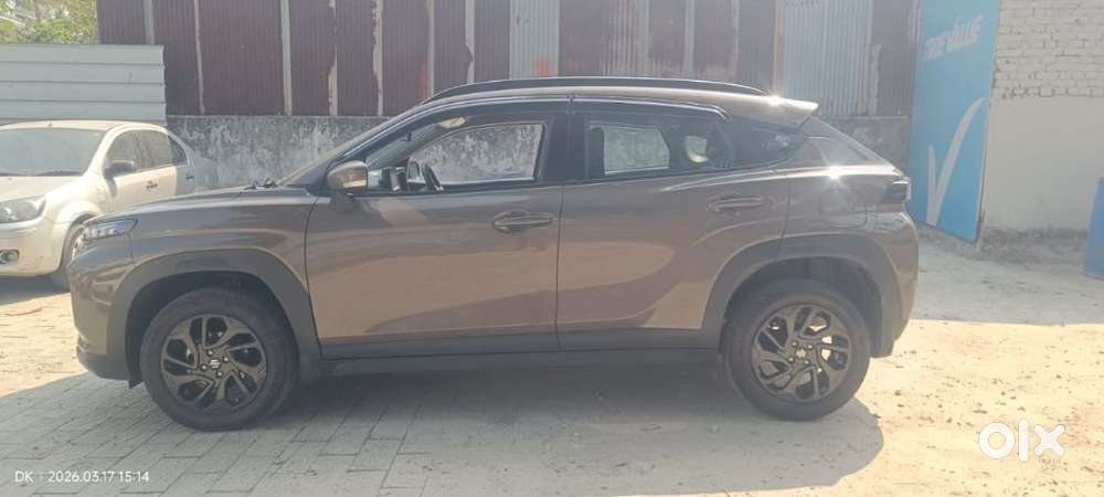 Maruti Suzuki Fronx Delta Plus 1.2 Ags, 2023, Petrol