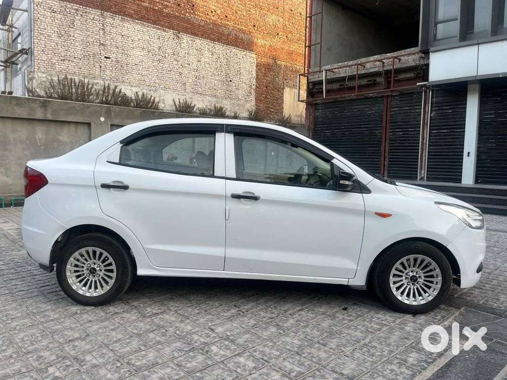 Ford Figo Aspire, 2015, Petrol
