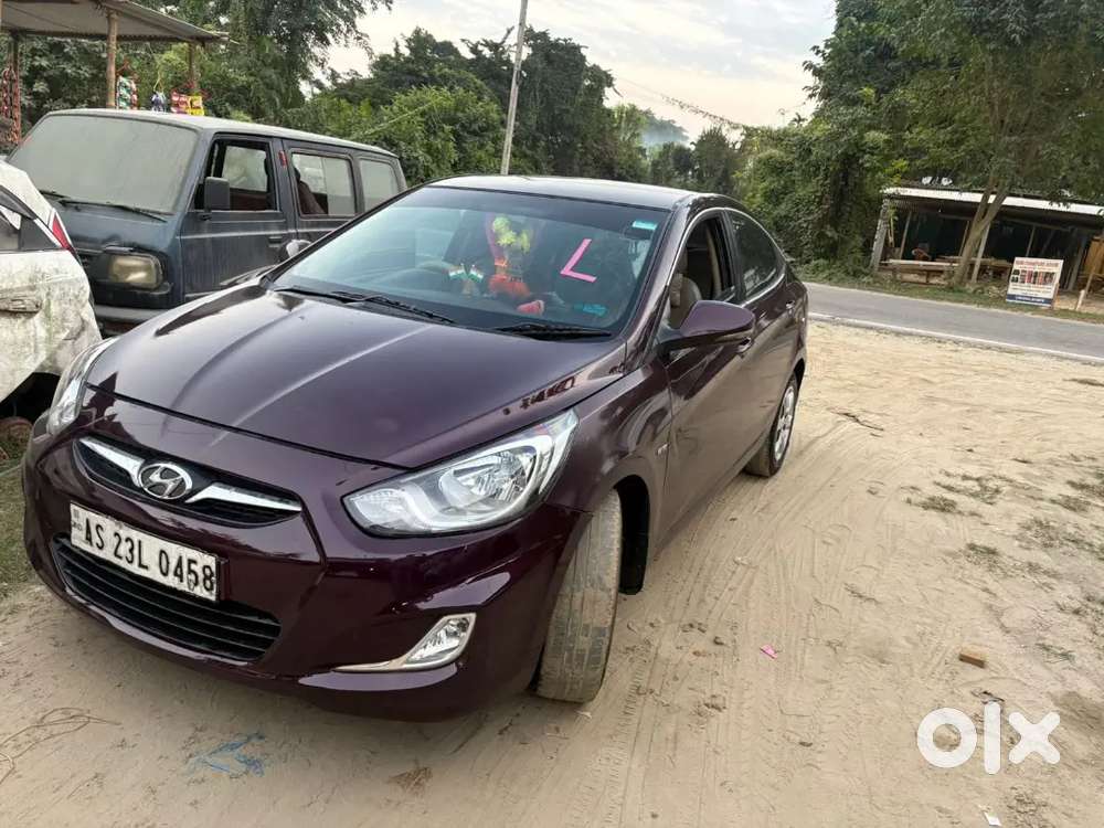 Hyundai Verna Fluidic Petrol 2013 82000 Km Driven