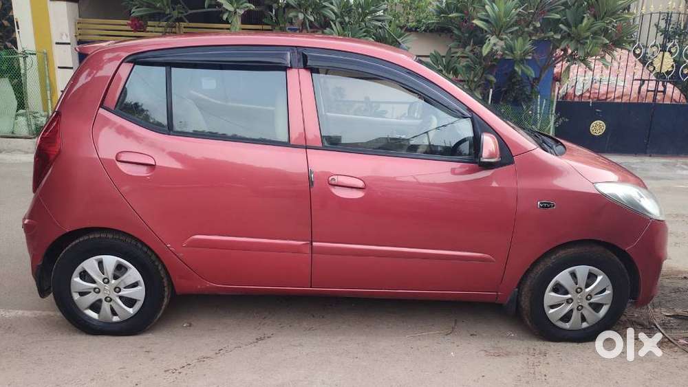 Hyundai I10 Sportz At, 2011, Petrol