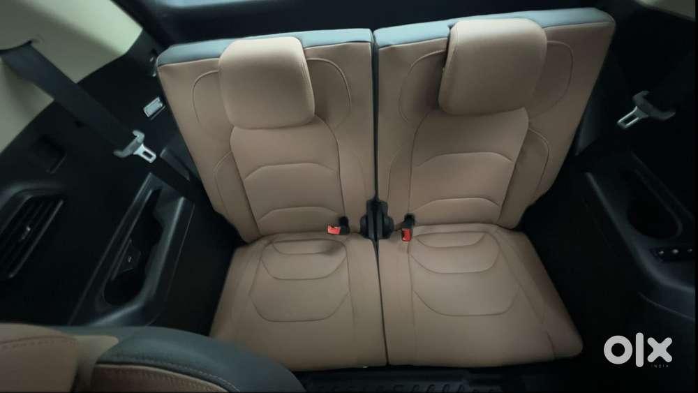Mg Hector Plus Savvy Pro 1.5 Turbo Petrol Cvt 6 Str Dual Tone, 2023,..