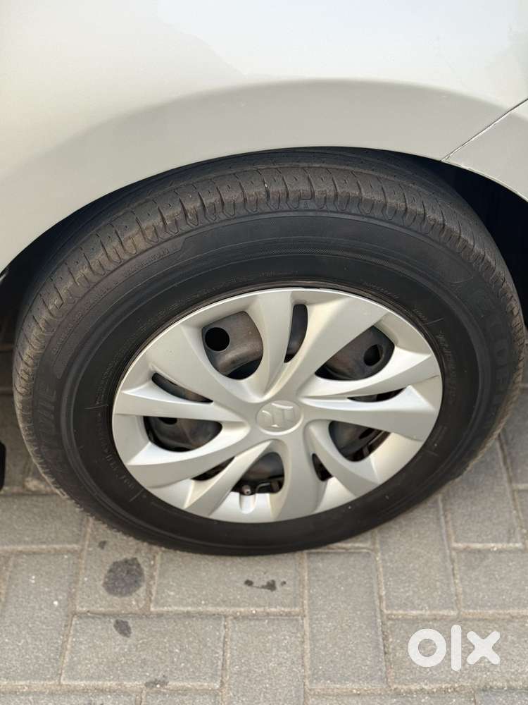 Maruti Suzuki Swift Dzire Vxi Optional, 2020, Petrol