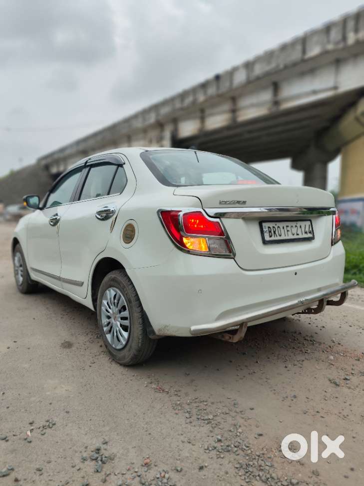 Maruti Suzuki Dzire 1.2 Vxi, 2022, Petrol