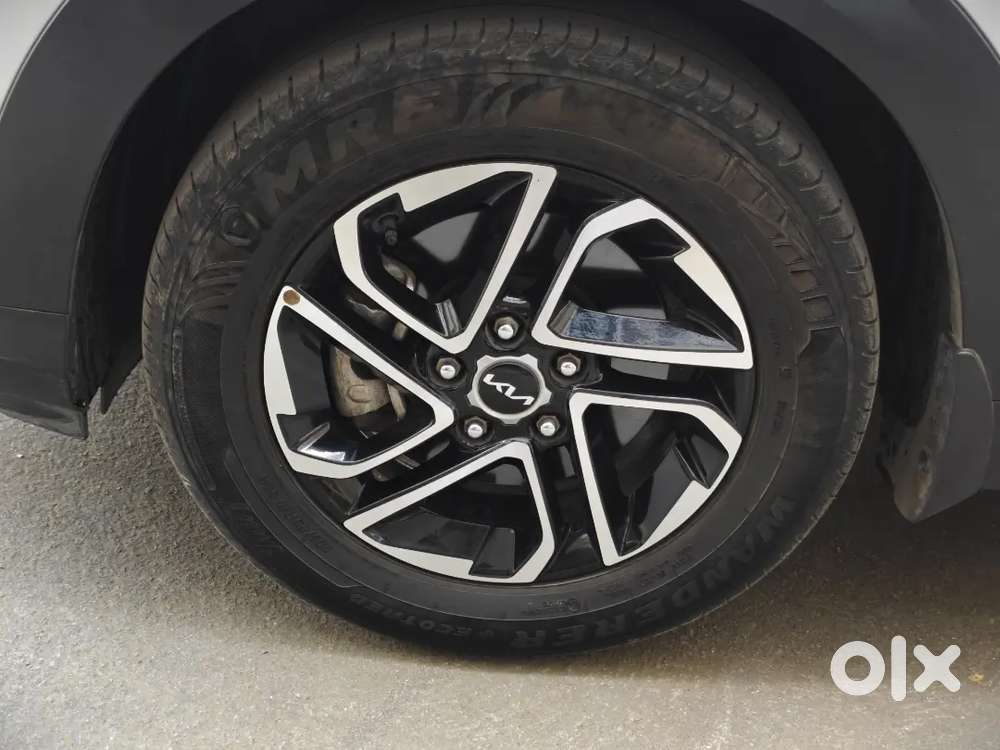 Kia Carens 1.5 Prestige 2025