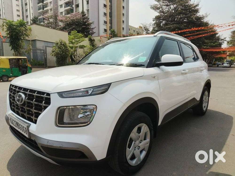 Hyundai Venue 1.2 S Plus, 2019, Petrol