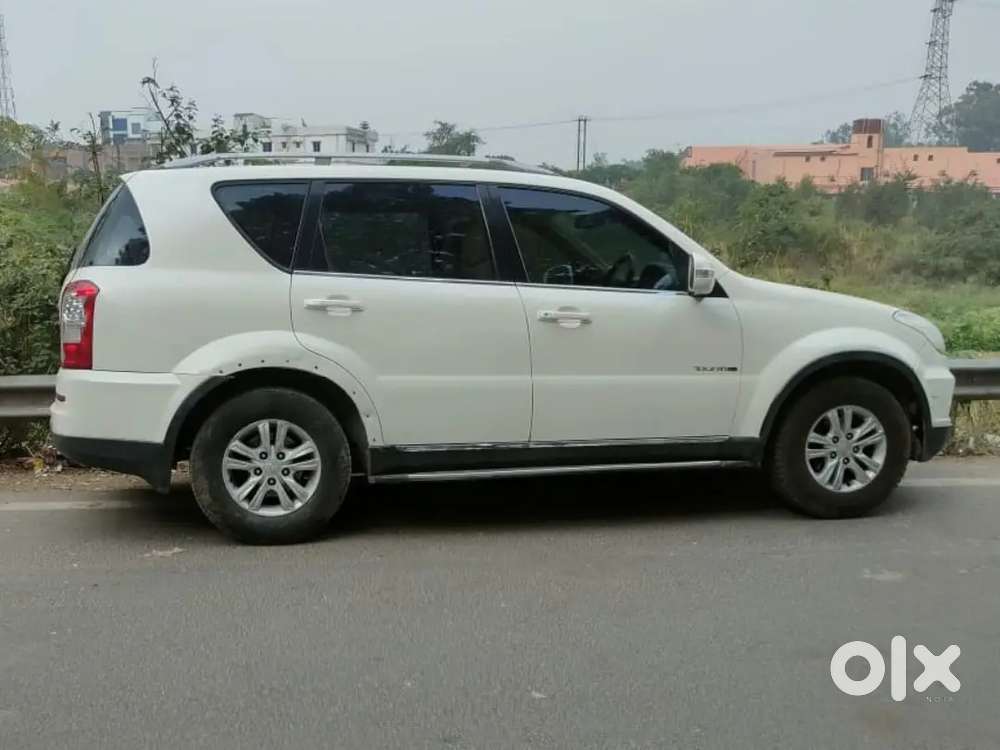 Mahindra Rexton 2013 Diesel 71202 Km Driven