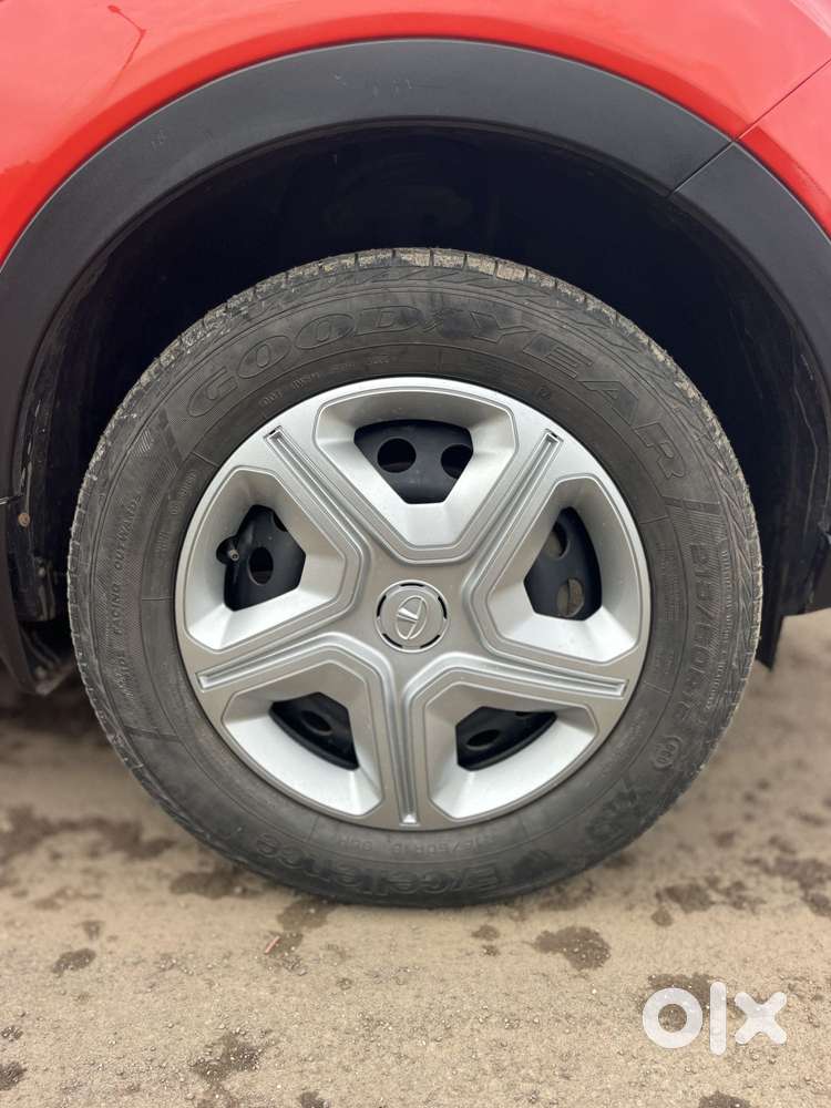 Tata Nexon 1.2 Revotron Xma Amt, 2021, Petrol