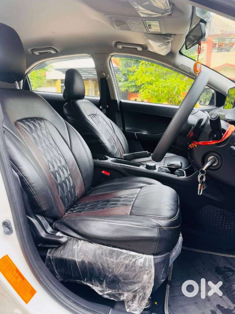 Tata Nexon Smart Plus1.2 Revotron Petrol 5 Mt, 2024, Petrol