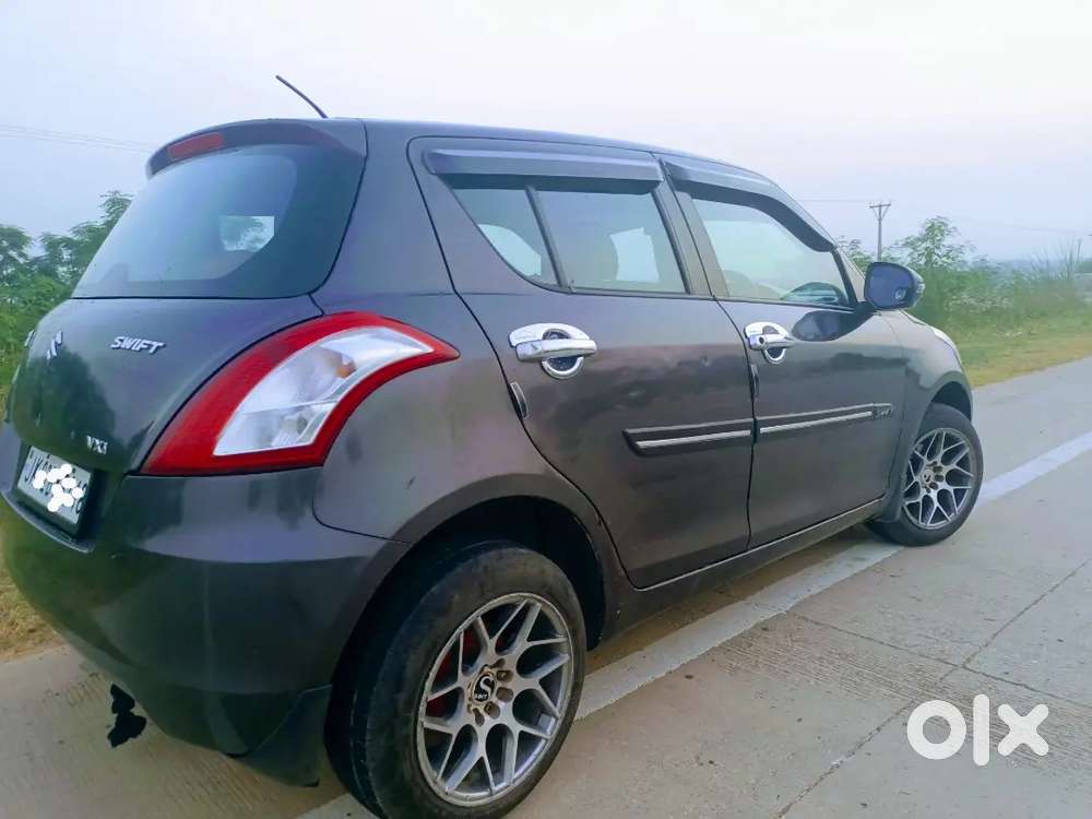 Maruti Suzuki Swift Vxi Petrol