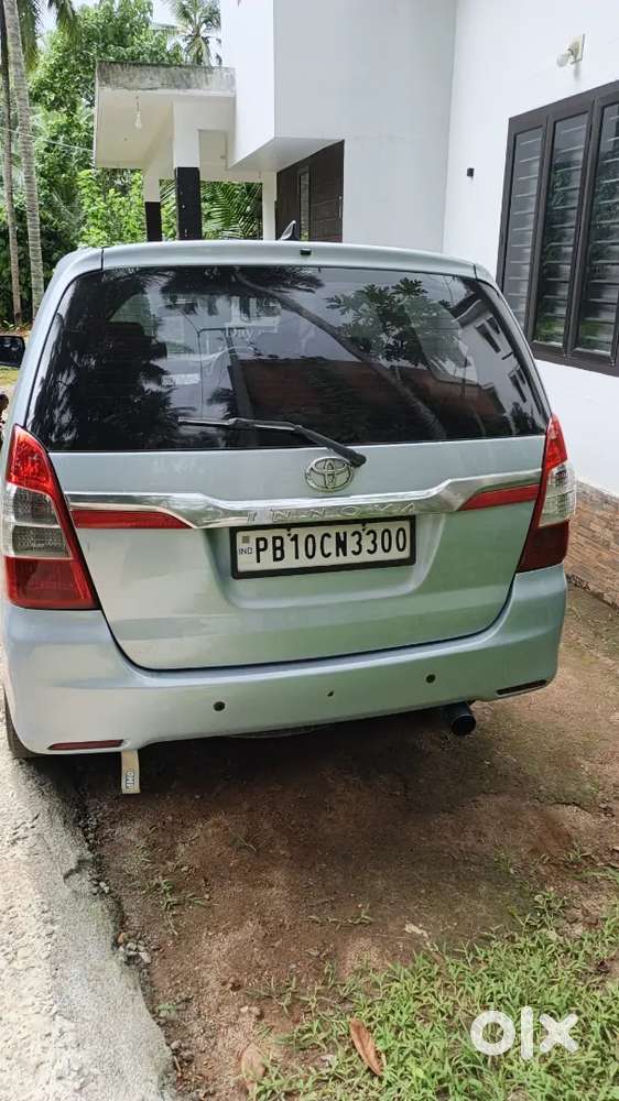 Toyota Innova 2009 Diesel 385 Km Driven