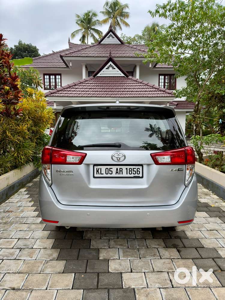 Toyota Innova Crysta 2017