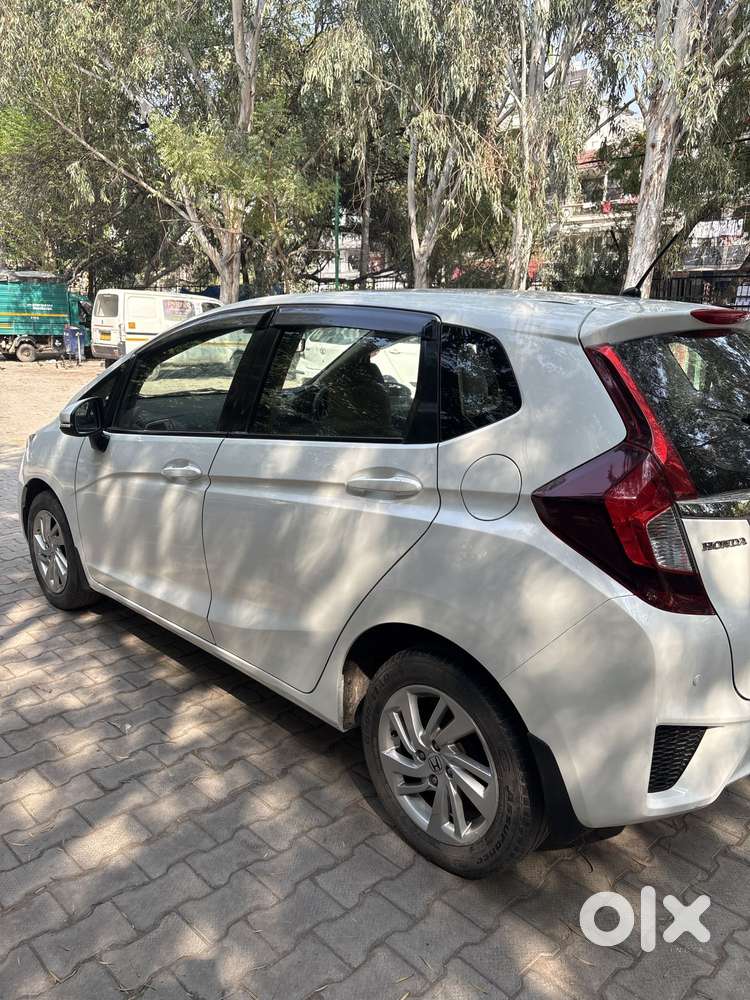 Honda Jazz V Automatic, 2016, Petrol