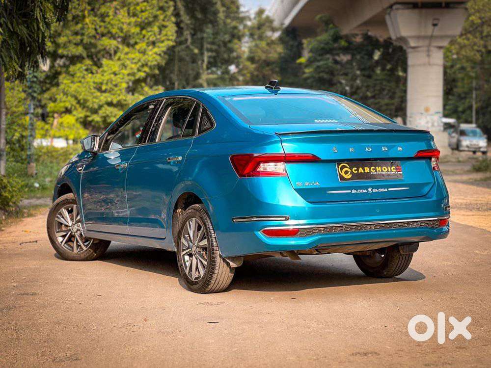 Skoda Slavia Style 1.0l Tsi Mt, 2023, Petrol