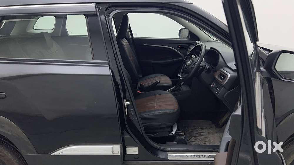 Maruti Suzuki Vitara Brezza 1.5 Zxi At, 2023, Petrol