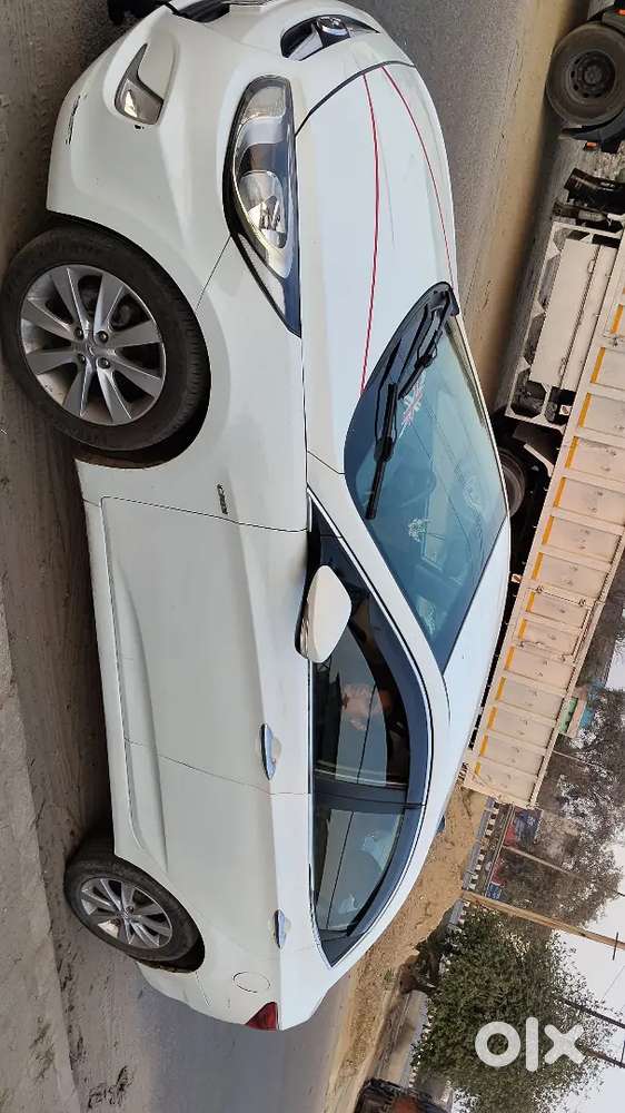 Versatile Hyundai Verna Sx O 2013