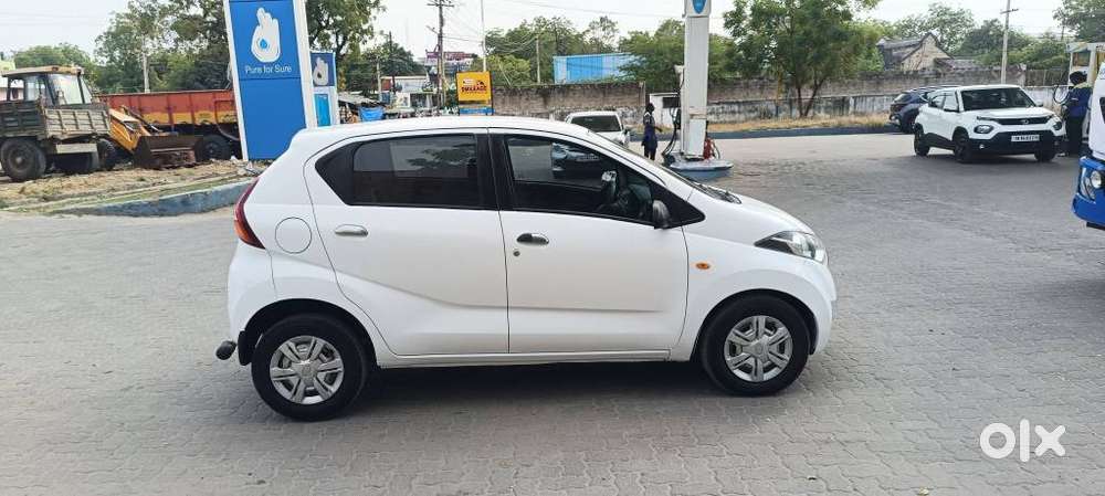 Datsun Redigo T Option, 2016, Petrol