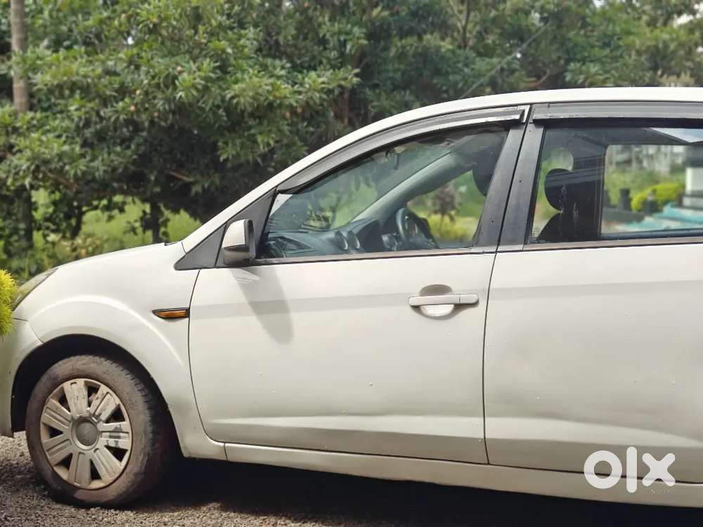 Ford Figo 2011 Petrol Lxi
