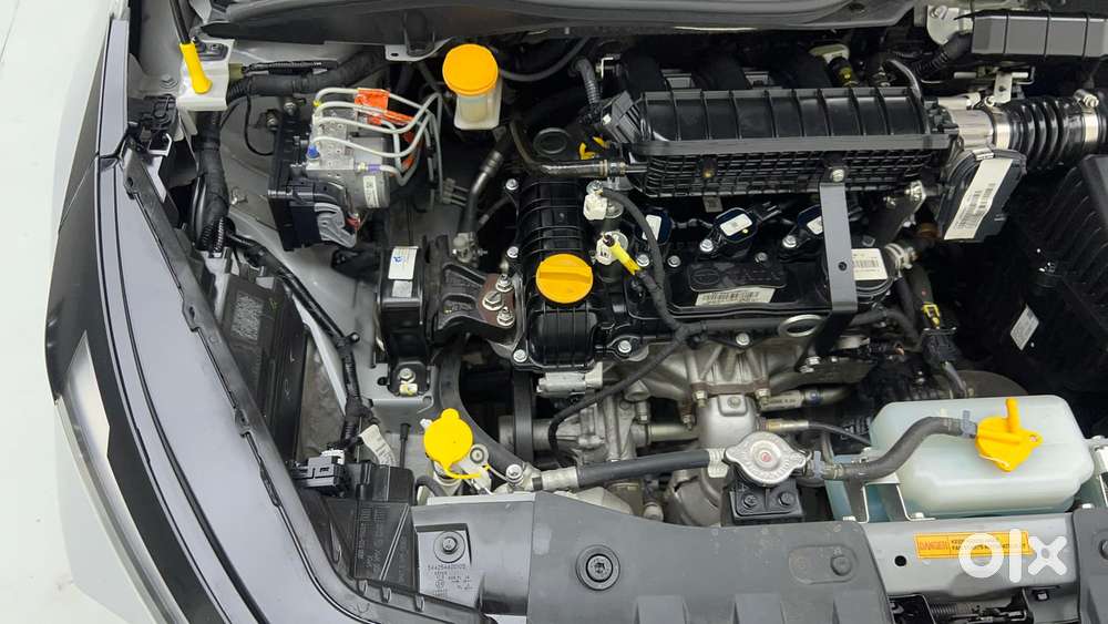 Tata Altroz Xe Petrol, 2025, Petrol