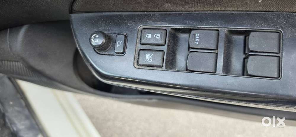 Maruti Suzuki Swift 1.2 Vxi (o), 2014, Petrol