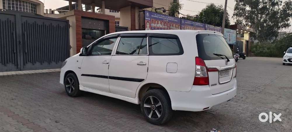 Toyota Innova, 2012, Diesel
