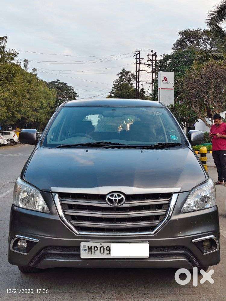 Toyota Innova 2.5 G (diesel) 8 Seater, 2014, Diesel