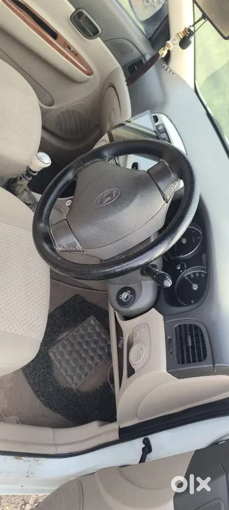 Hyundai Verna 2011