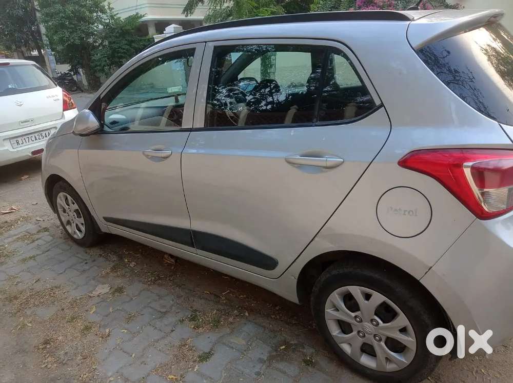 Hyundai I10 Sportz 2015 Car