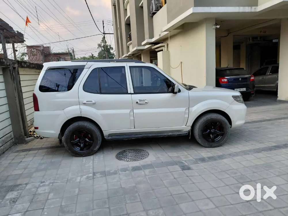 Tata Safari Storme