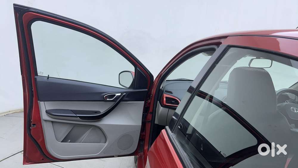 Tata Tiago Xza, 2019, Petrol