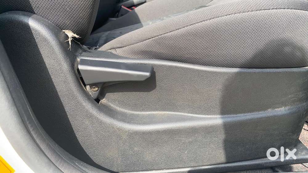 Tata Tiago 1.2 Revotron Xt, 2016, Petrol