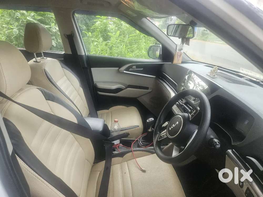 Kia Carens Prestige Plus 2023 Diesel Imt