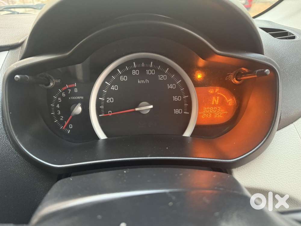 Maruti Suzuki Celerio Vxi Optional Amt, 2015, Petrol