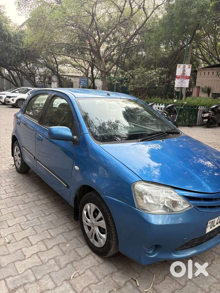 Toyota Etios Liva 2011-2012 G, 2011, Petrol