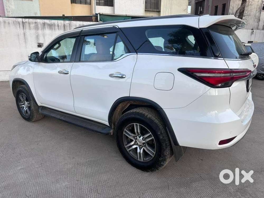 Toyota Fortuner 2022 Diesel 75000 Km Driven
