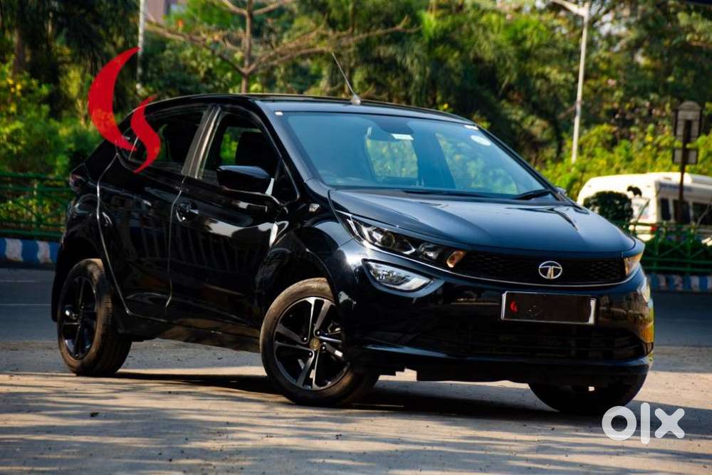 Tata Altroz 1.2 Xza Plus Dark Edition Dct, 2023, Petrol