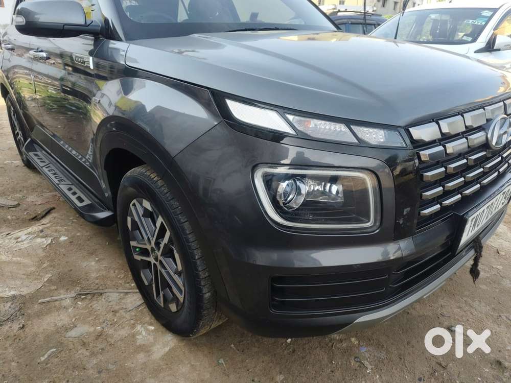Hyundai Venue Petrol 2023