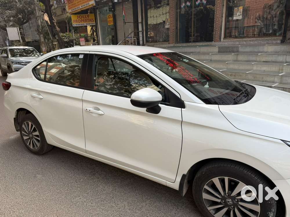 Honda City 2025 Petrol 3000 Km Driven