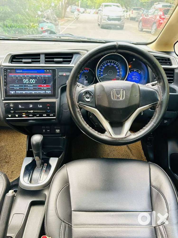 Honda Jazz V Cvt, 2018, Petrol