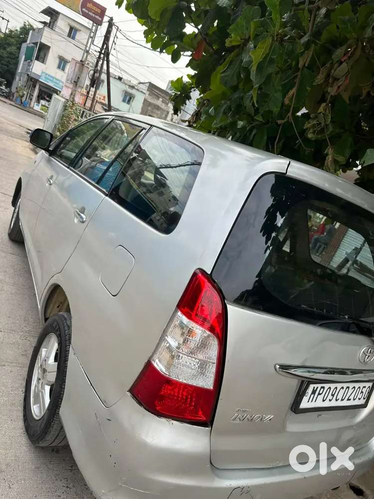 Toyota Innova 2.5 V 2009