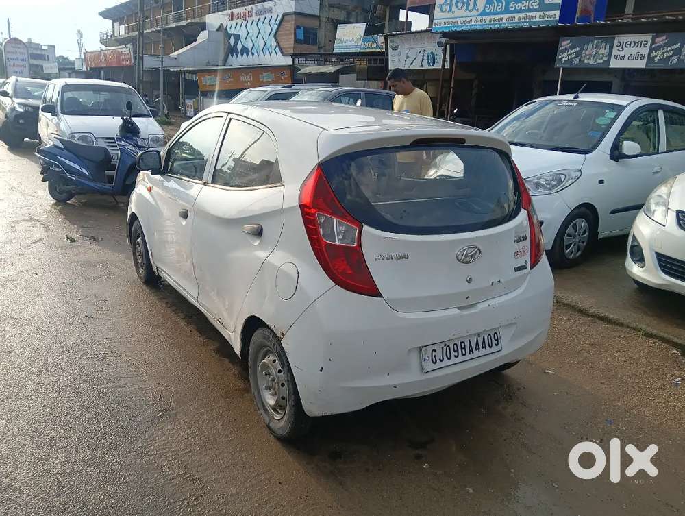 Hyundai Eon Magna+ 2012 Variant