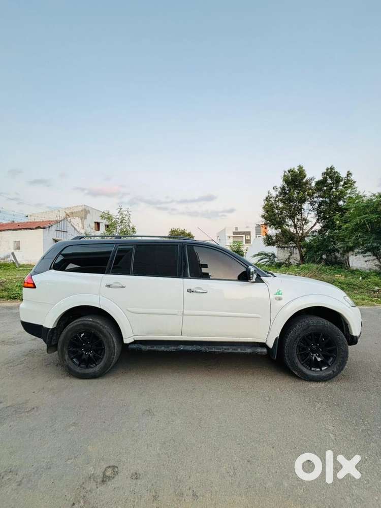 Mitsubishi Pajero Sport 2.5 Manual, 2012, Diesel