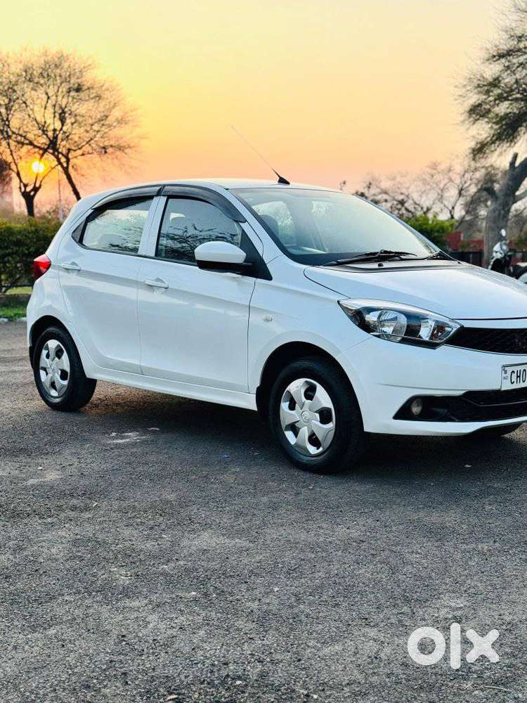 Tata Tiago 1.2 Revotron Xt (o), 2018, Petrol