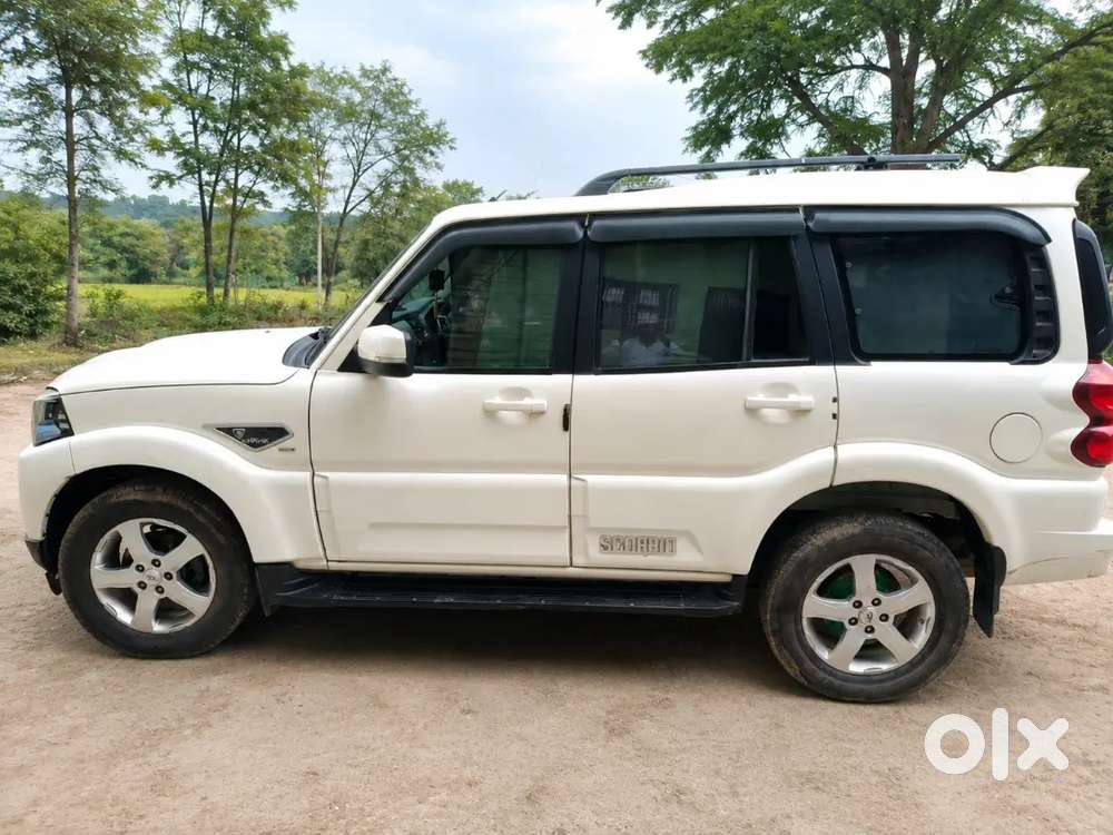 Mahindra Scorpio Classic 2018 Diesel Manual